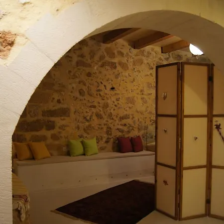 شقة Giotas Studio Chania